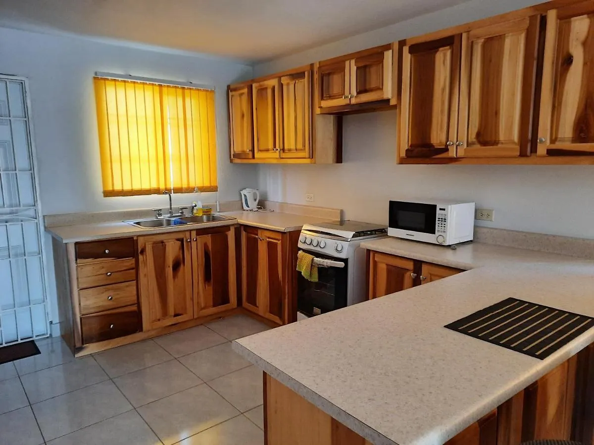 Deluxe Hartland Holiday Homes Priory 0*,  Jamaica
