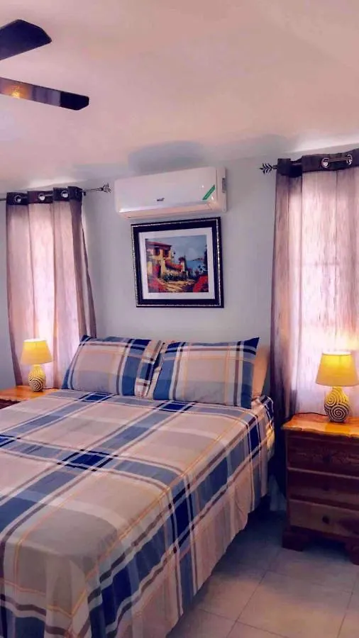 Deluxe Hartland Holiday Homes Priory
